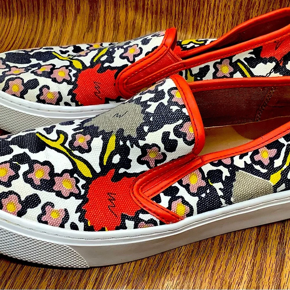 COACH Cameron Brown & Red Floral Tennis Shoes Slip-On Size 8 - Picture 2 of 4